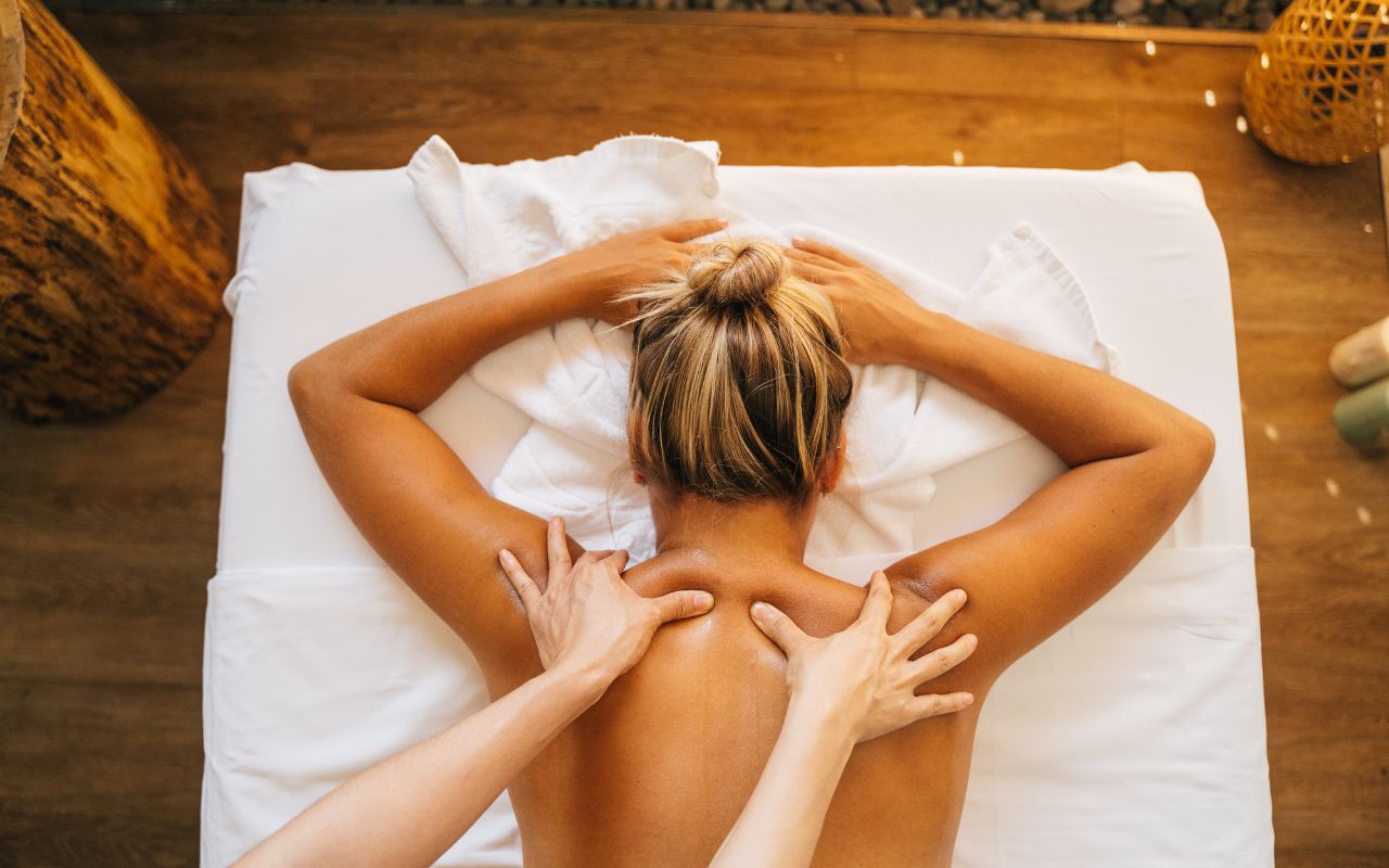 You are currently viewing Où tester le massage naturiste à Lyon ?