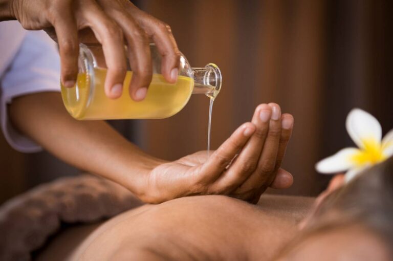 Lire la suite à propos de l’article 3 huiles de massage qui sortent de l’ordinaire
